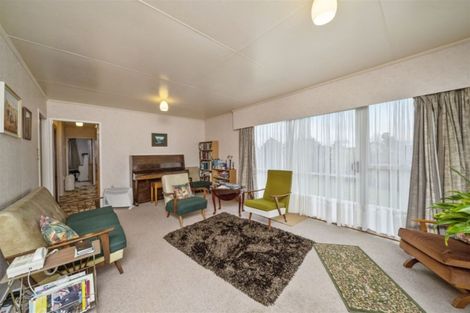 Photo of property in 7 Kamahi Avenue, Hawera, 4610