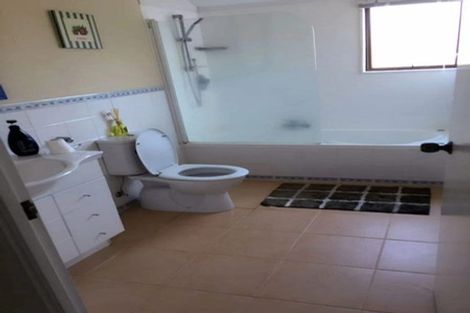 Photo of property in 7 Clarion Place, Glendene, Auckland, 0602