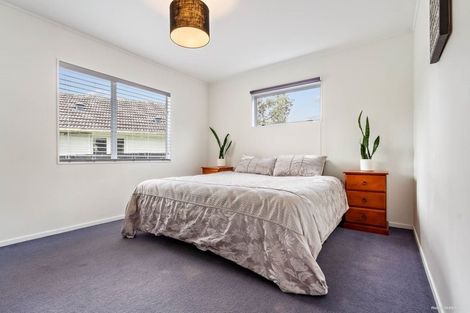 Photo of property in 1/12 Brookfield Road, Te Atatu Peninsula, Auckland, 0610