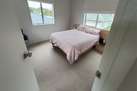 Photo of property in 33 Titoki Street, Te Atatu Peninsula, Auckland, 0610