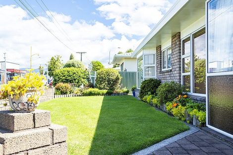 Photo of property in 1/36 Tukapa Street, Westown, New Plymouth, 4310