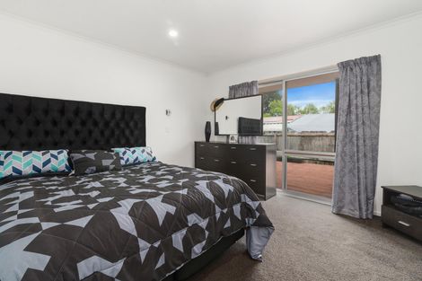 Photo of property in 95 Aquarius Drive, Kawaha Point, Rotorua, 3010