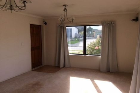 Photo of property in 3b Charlenne Close, Ranui, Auckland, 0612
