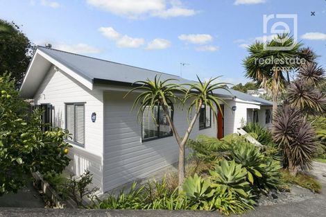 Photo of property in 17 Longview Rise, Massey, Auckland, 0614