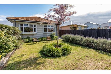 Photo of property in 105 Osborne Street, Waltham, Christchurch, 8011