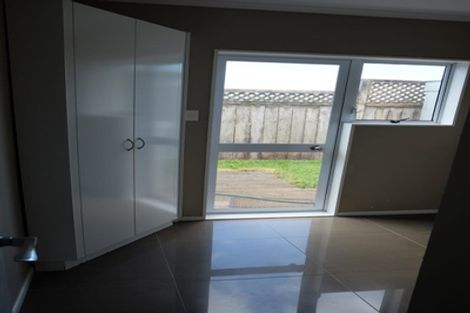 Photo of property in 1/15 Chatswood Grove, Fitzroy, New Plymouth, 4312