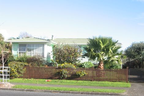 Photo of property in 72 Wordsworth Road, Manurewa, Auckland, 2102
