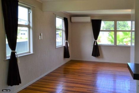 Photo of property in 12 Grant Place, Greenmeadows, Napier, 4112