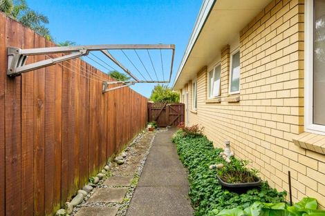 Photo of property in 6 Pono Place, Waiuku, 2123