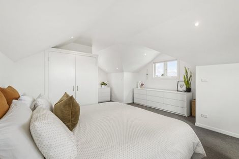 Photo of property in 165 Vauxhall Road, Narrow Neck, Auckland, 0624