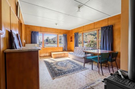 Photo of property in 1 Parekarangaranga Street, Motuoapa, 3382