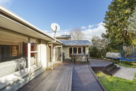 Photo of property in 38 Wikiriwhi Crescent, Awapuni, Palmerston North, 4412