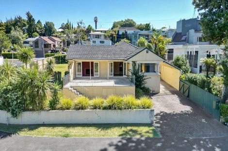 Photo of property in 1 Ann Street, Beerescourt, Hamilton, 3200