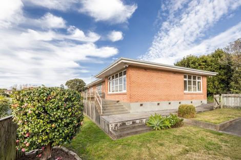Photo of property in 108 Thompson Road, Bluff Hill, Napier, 4110