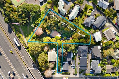 Photo of property in 37 Wairau Road, Forrest Hill, Auckland, 0627