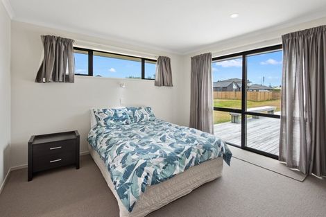 Photo of property in 7 Sando Way, One Tree Point, 0118