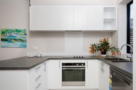 Photo of property in 91b Hobsonville Point Road, Hobsonville, Auckland, 0616