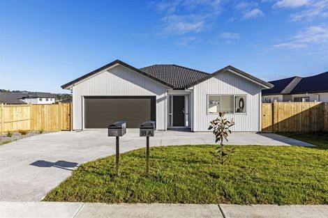 Photo of property in 18 Gilbransen Road, Kumeu, 0810