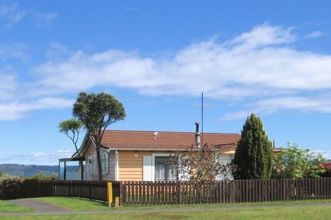 Photo of property in 53 Kurupae Road, Hilltop, Taupo, 3330