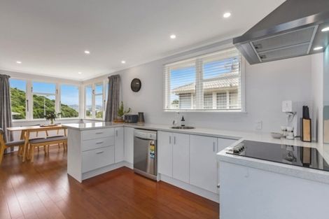 Photo of property in 91 Rangituhi Crescent, Takapuwahia, Porirua, 5022