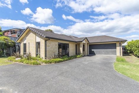 Photo of property in 5 Hillford Place, Welcome Bay, Tauranga, 3175