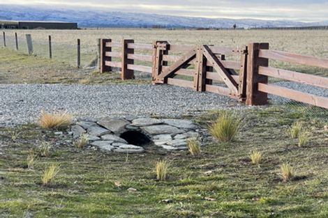 Photo of property in 20 Southern Tor Lane, Springvale, 9393