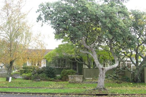 Photo of property in 12 Fiesta Drive, Half Moon Bay, Auckland, 2012