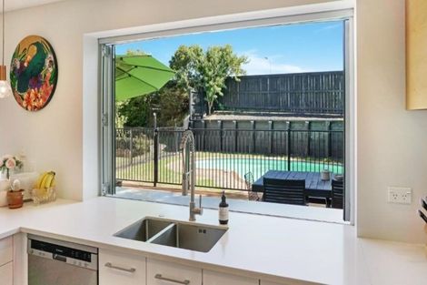 Photo of property in 6 Golf Grove, St Andrews, Hamilton, 3200