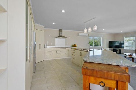 Photo of property in 13 Hogan Road, Cambridge, 3493