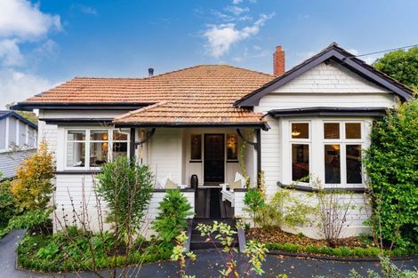 Photo of property in 139 Eglinton Road, Mornington, Dunedin, 9011