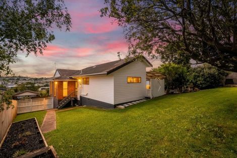 Photo of property in 59 Kennedy Avenue, Forrest Hill, Auckland, 0620