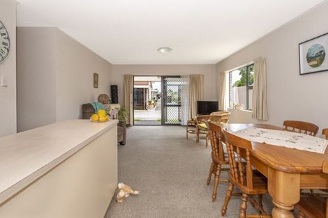Photo of property in Orange Grove Flats, 31/549 Childers Road, Te Hapara, Gisborne, 4010