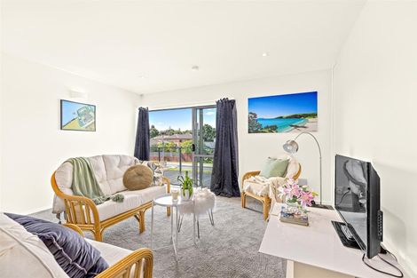 Photo of property in 204/252 Centreway Road, Orewa, 0931