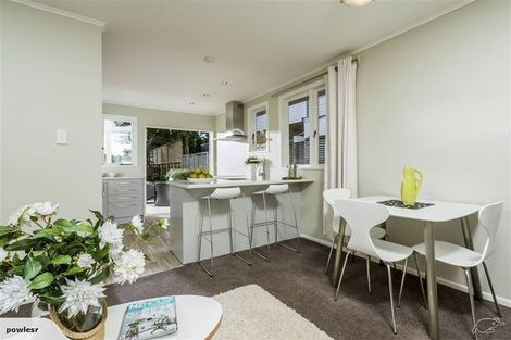 Photo of property in 1/15 Beulah Avenue, Rothesay Bay, Auckland, 0630