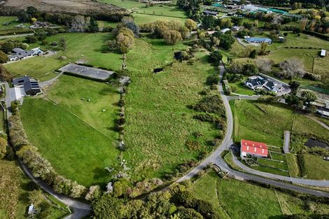 Photo of property in 138 Paekakariki Hill Road, Pauatahanui, Porirua, 5381