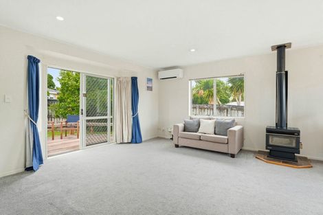 Photo of property in 4/14 Phoenix Place, Papatoetoe, Auckland, 2025