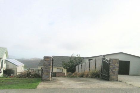 Photo of property in 14 Coventry Close, Ascot Park, Porirua, 5024