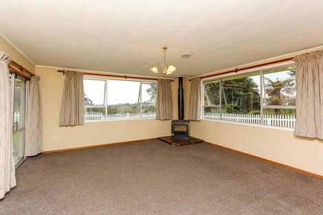 Photo of property in 114 Huatoki Street, Frankleigh Park, New Plymouth, 4310