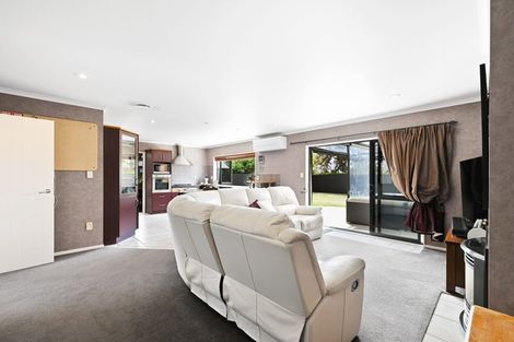 Photo of property in 17 Grasmere Court, Huntington, Hamilton, 3210