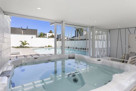 Photo of property in Shangri La Apartments, 9/97 Jervois Road, Herne Bay, Auckland, 1011