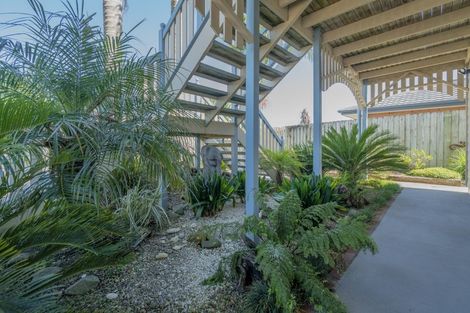 Photo of property in 5 Pipi Dune, Whitianga, 3510
