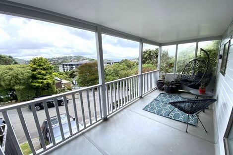 Photo of property in 3 Cassis Place, Crofton Downs, Wellington, 6035