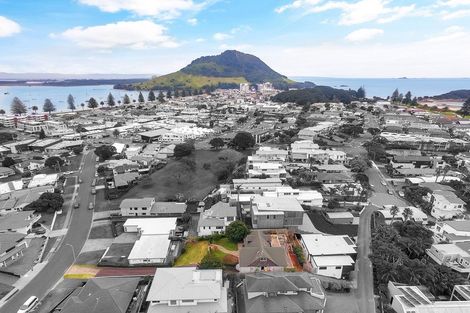 Photo of property in 11 Oceanview Road, Mount Maunganui, 3116