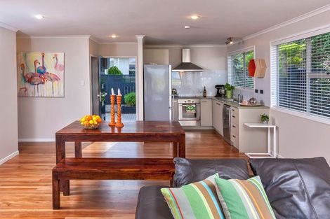 Photo of property in 121 Sandspit Road, Shelly Park, Auckland, 2014