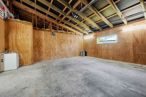 Photo of property in 2 Lakemere Way, Kinloch, Taupo, 3377