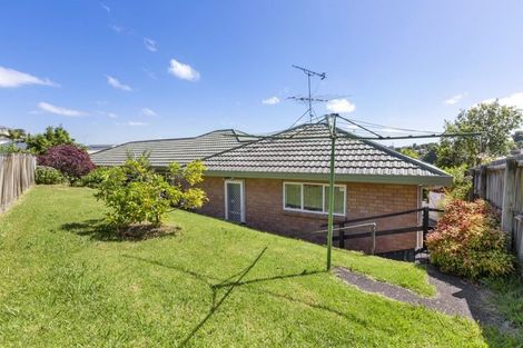 Photo of property in 10 Ryden Place, Glen Eden, Auckland, 0602