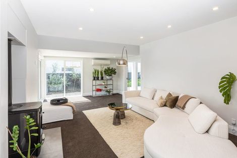 Photo of property in 3 Strowan Road, Strowan, Christchurch, 8052