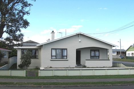 Photo of property in 22 Miro Street, Castlecliff, Whanganui, 4501