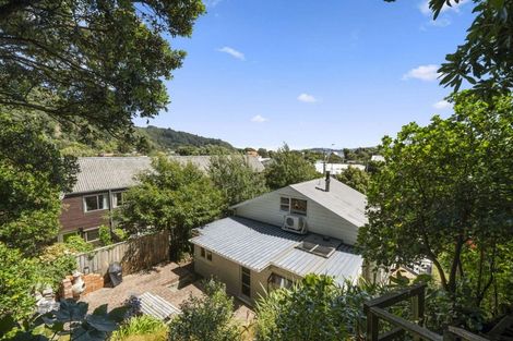 Photo of property in 247 Muritai Road, Eastbourne, Lower Hutt, 5013