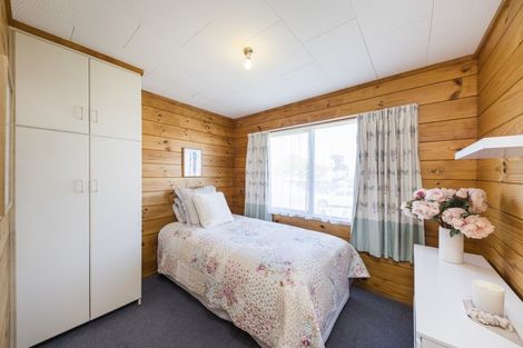 Photo of property in 10 Tiller Close, Kelvin Grove, Palmerston North, 4414